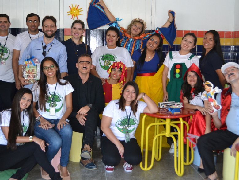Em 2019, como Ação Inovadora do Prêmio Melhoria da Qualidade do Ar, o projeto da Vitória foi o Parada da Leitura. Com o objetivo de incentivar o hábito de ler, a Empresa instalou na Escola de Ensino Fundamental Dona Lavínia, parceira no projeto ambiental Respirando Ar Puro, um ambiente lúdico feito com sucata da manutenção de ônibus.